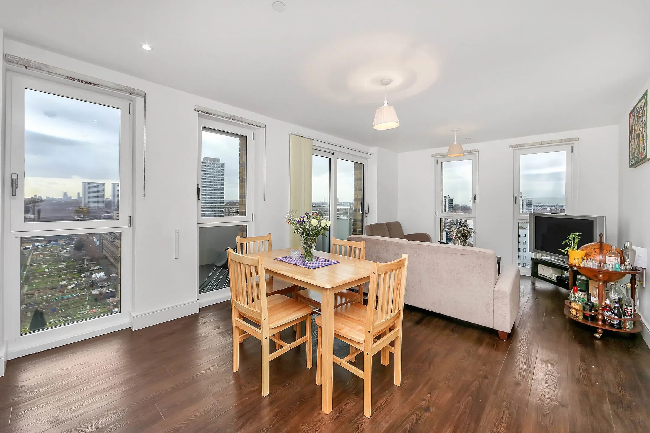 Flat Maltings Close in Greater London