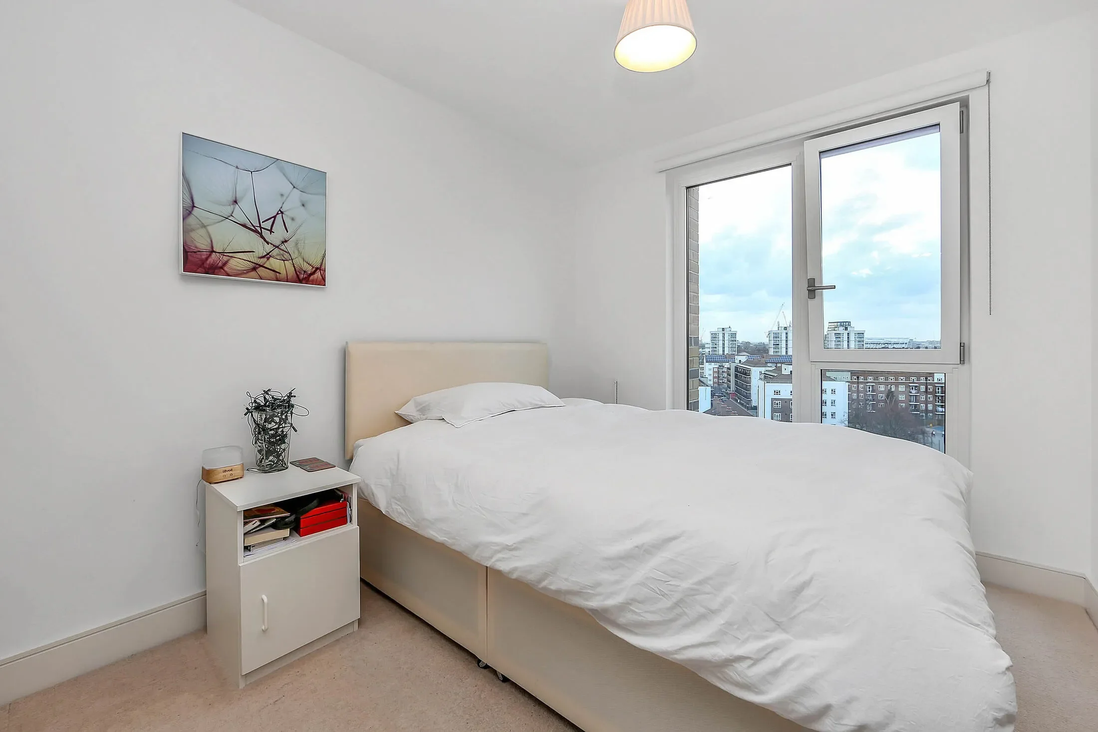 Flat Maltings Close in Greater London