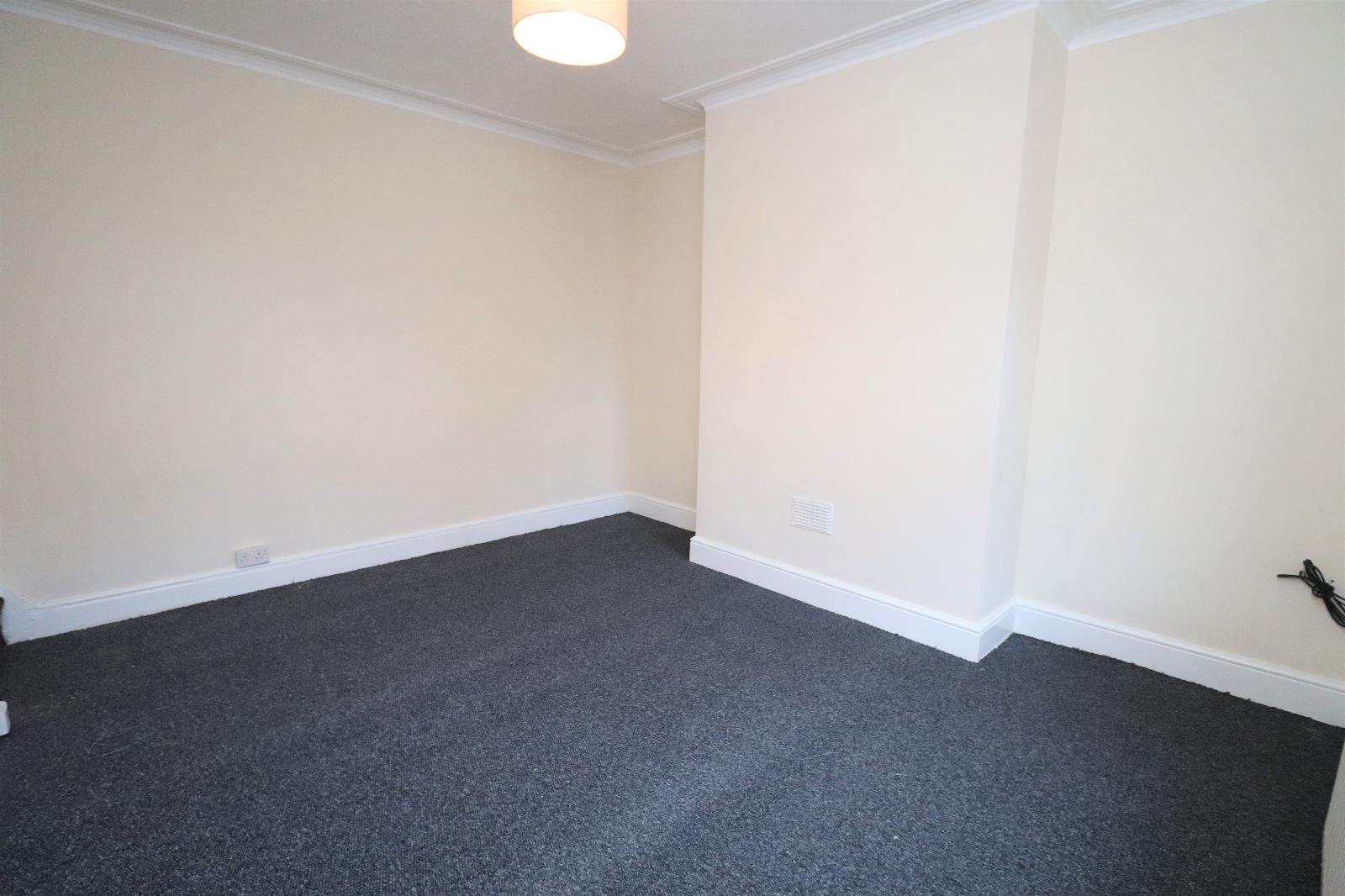 Flat Whingate Road in Leeds
