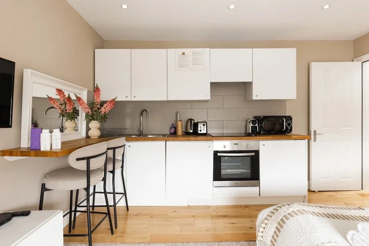 Flat Devonshire Terrace in City of Westminster