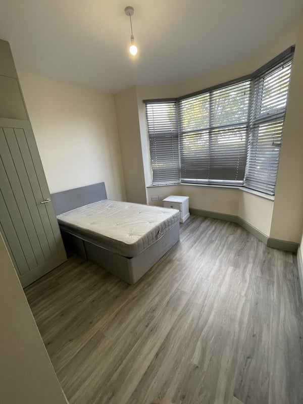 Room Sandy Lane in Coventry