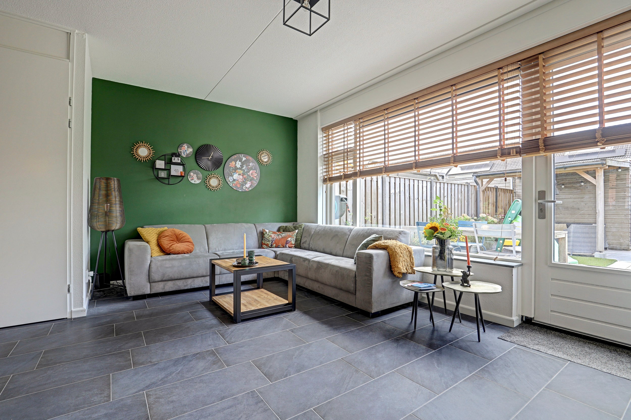 Tussenwoning te koop: Moerasvaren 52, Hendrik-Ido-Ambacht
