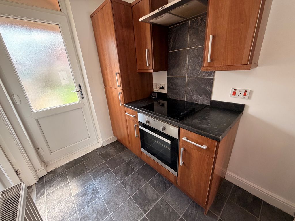 Flat Marondale Avenue in Newcastle upon Tyne