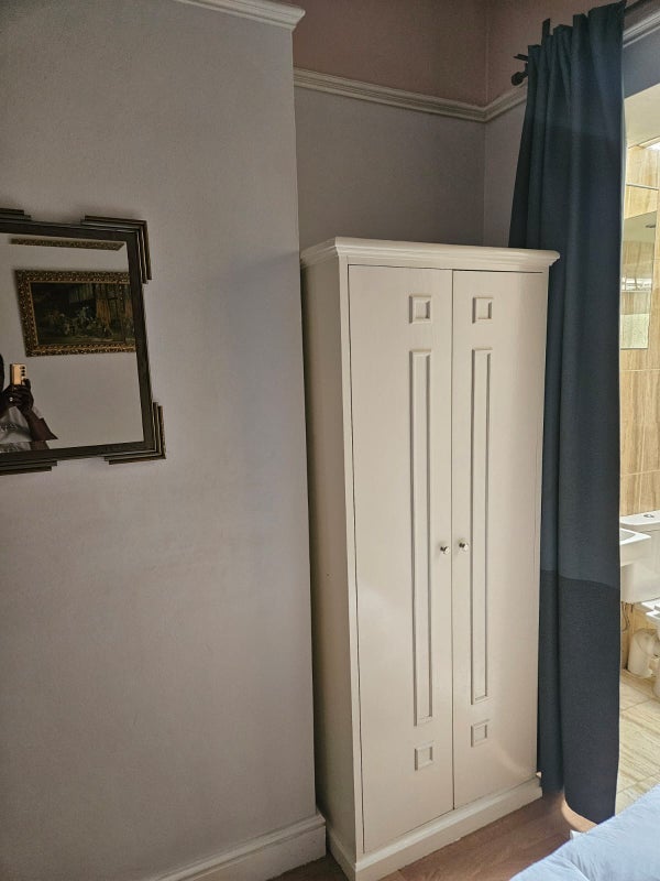 Room Halstow Road in Greater London