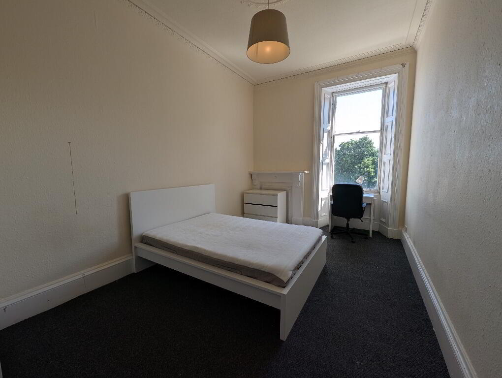 Flat New Mart Road in City of Edinburgh