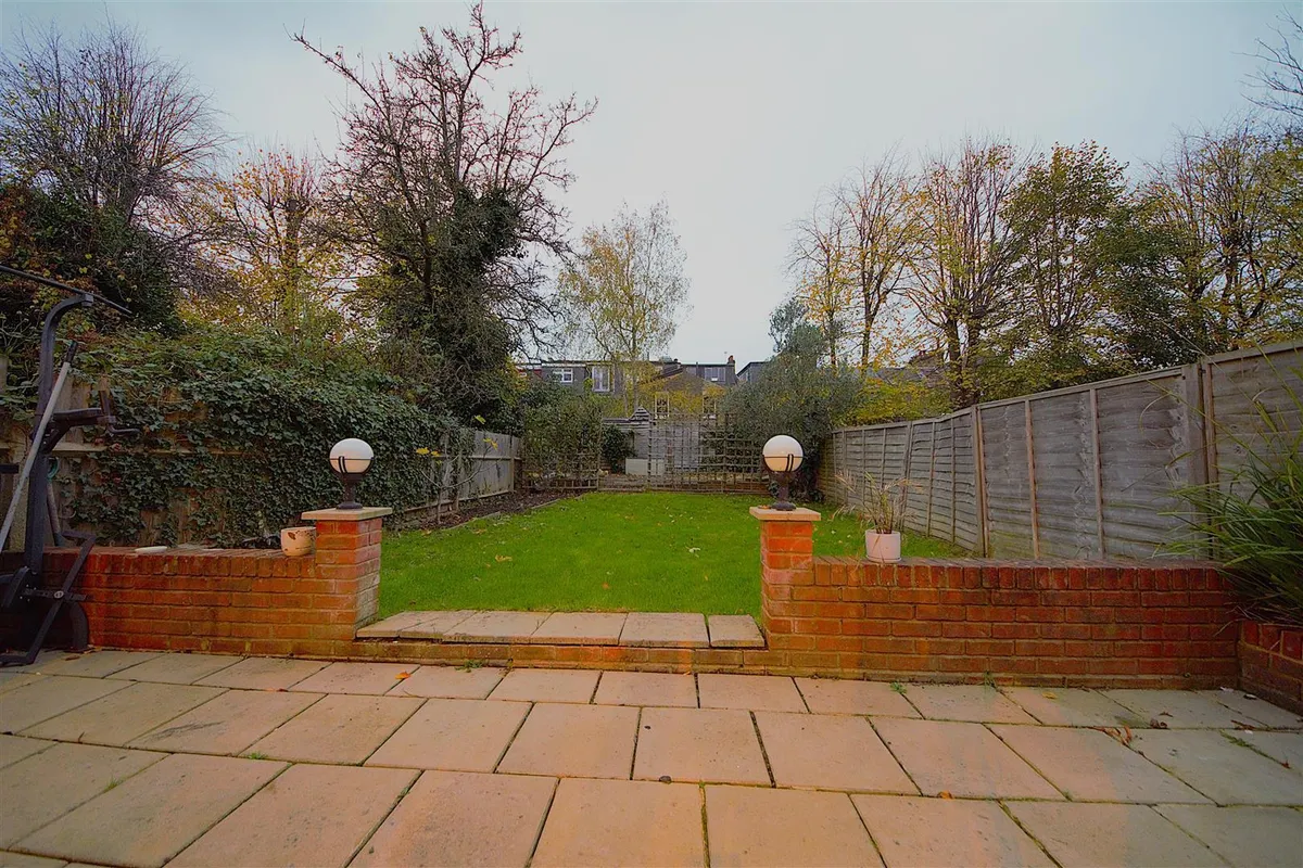 House Fortis Green in Greater London