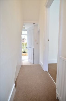 Flat Kitson Road in London
