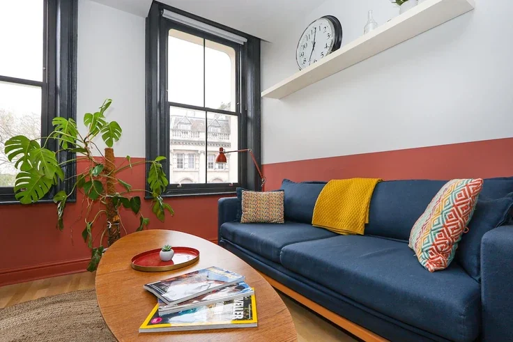 Flat Shoreditch High Street in Greater London