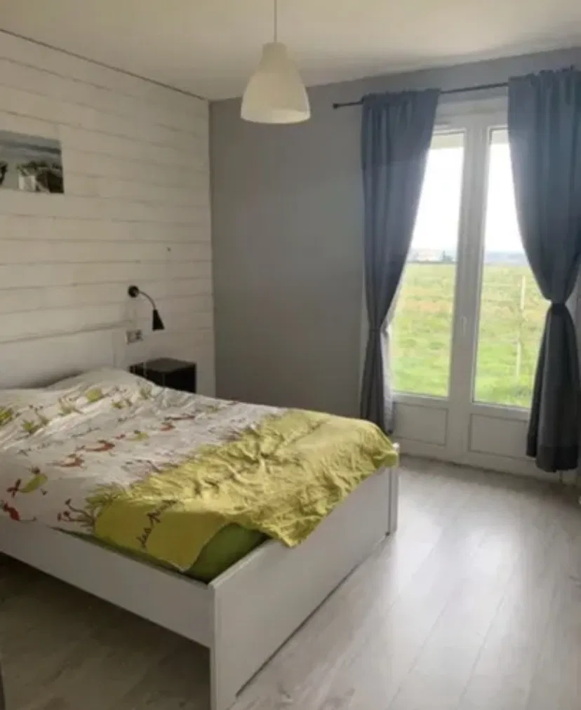 Room Avenue de Samatan in Lombez