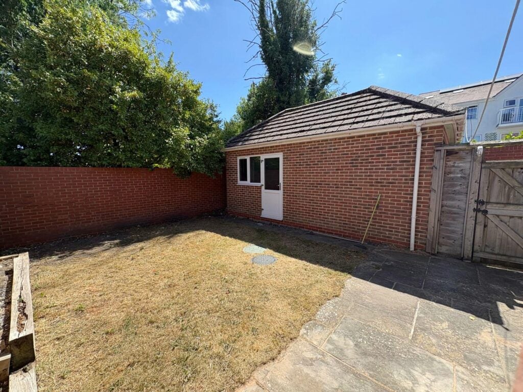 House Church Lane East in Rushmoor