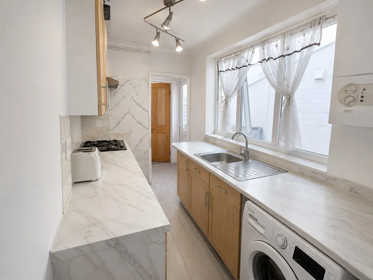 House Crescent Road in Greater London