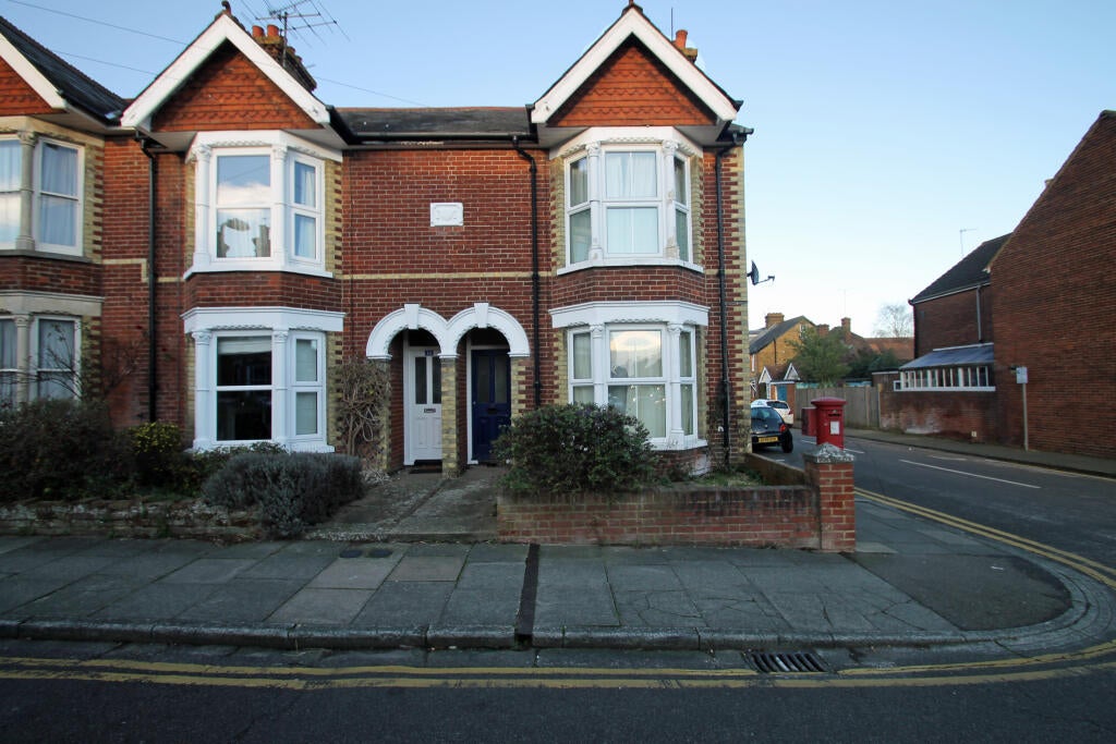 House Beverley Road in Canterbury