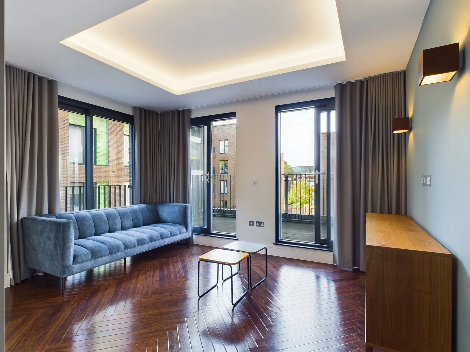 Flat Blackfriars Road in Greater London