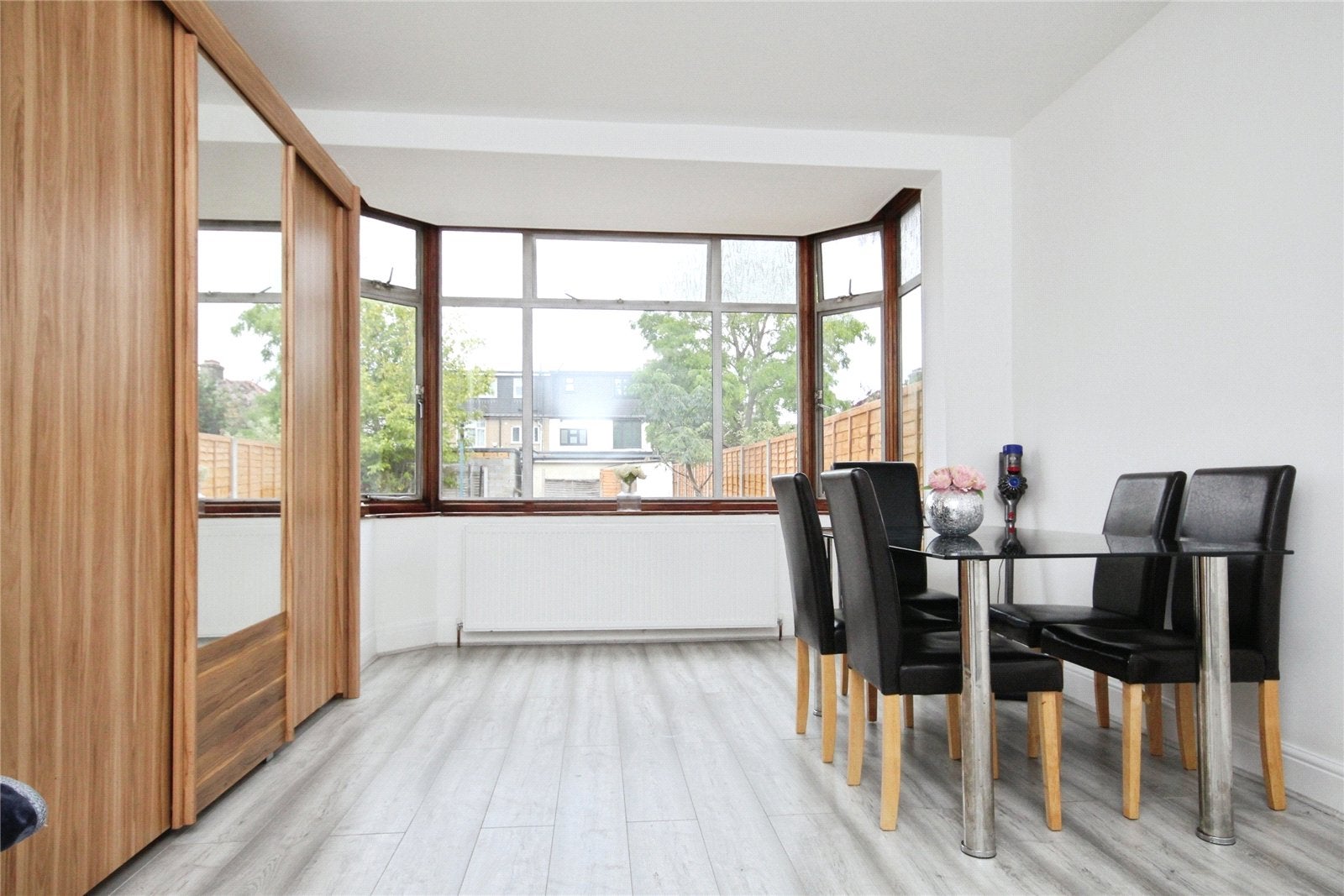 House Upney Lane in Greater London