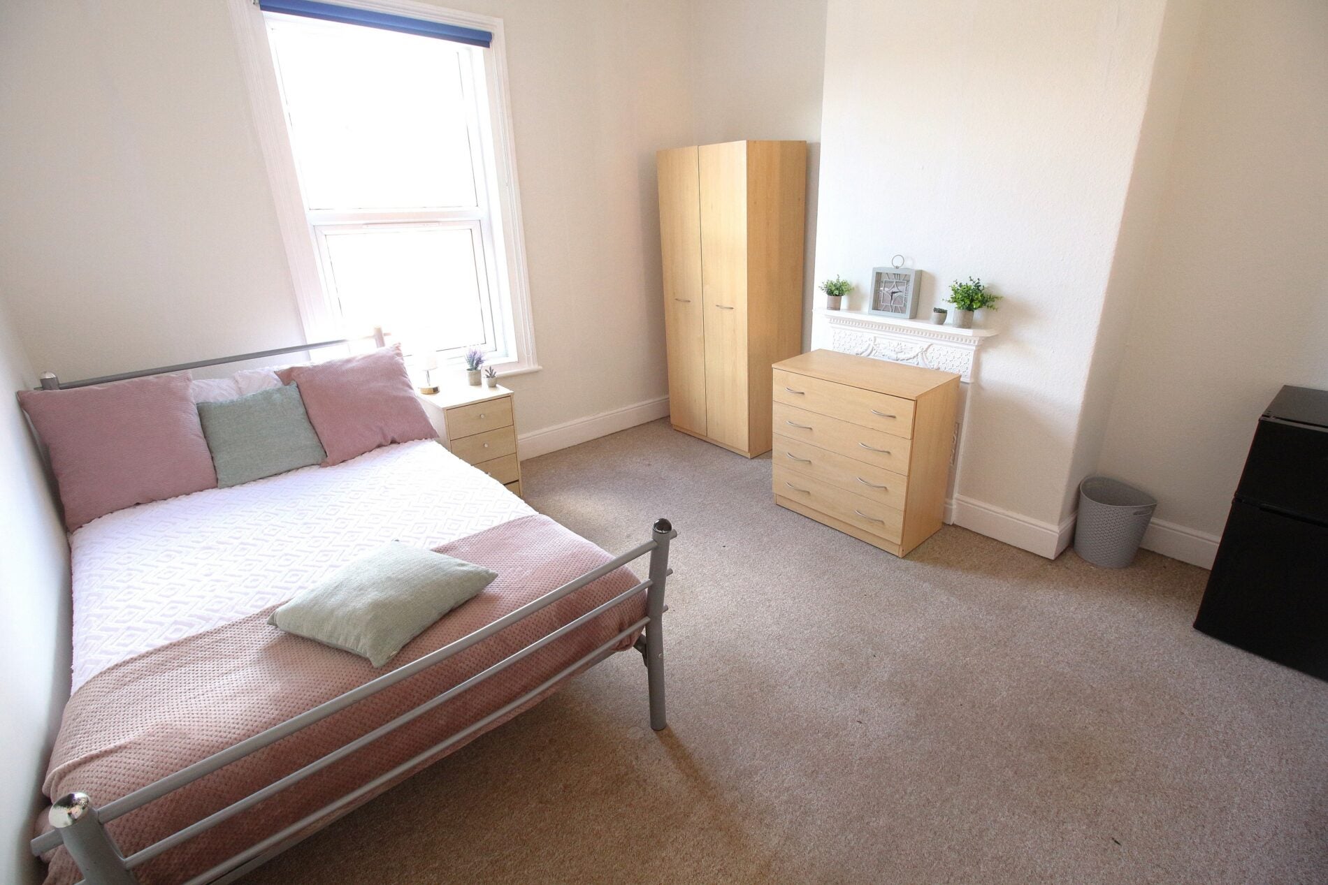 Room Richmond Road in Lincoln