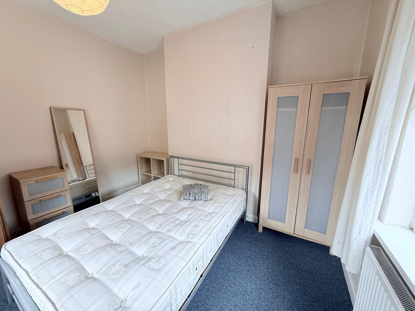 Room Claypole Road in Nottingham