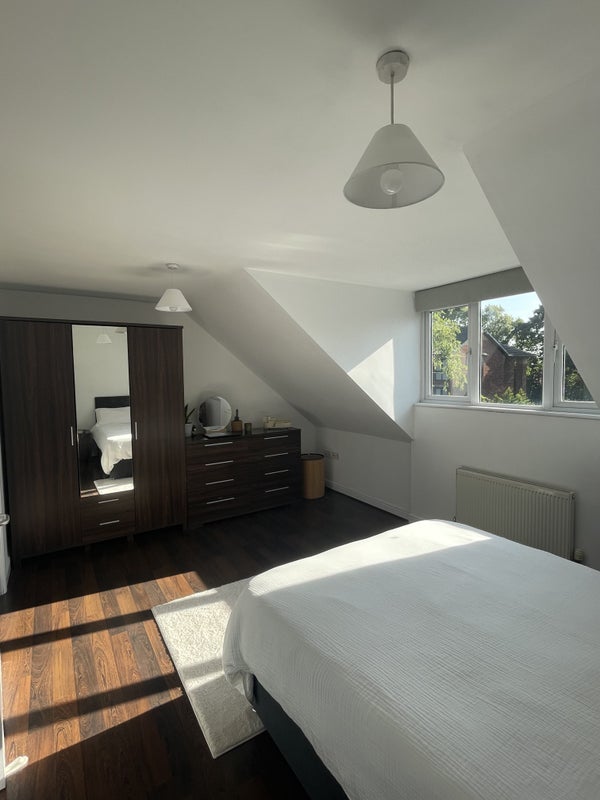 Room Wove Court in Preston