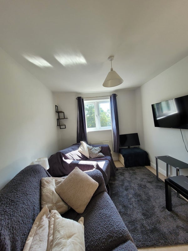 Room Wove Court in Preston