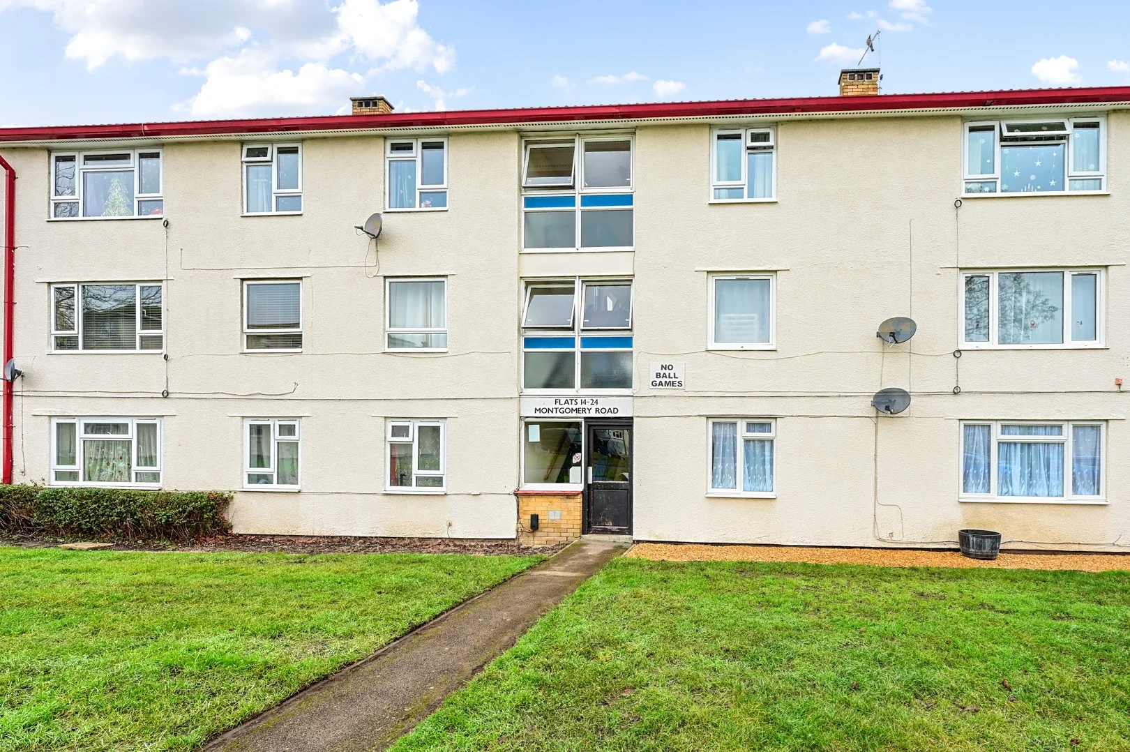 Flat Montgomery Road in Rushmoor