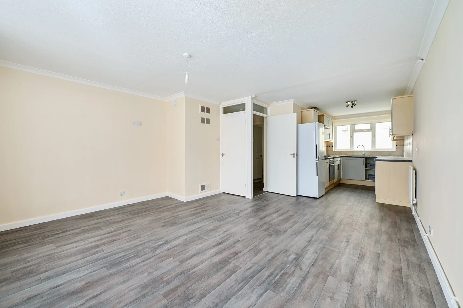 Flat Montgomery Road in Rushmoor