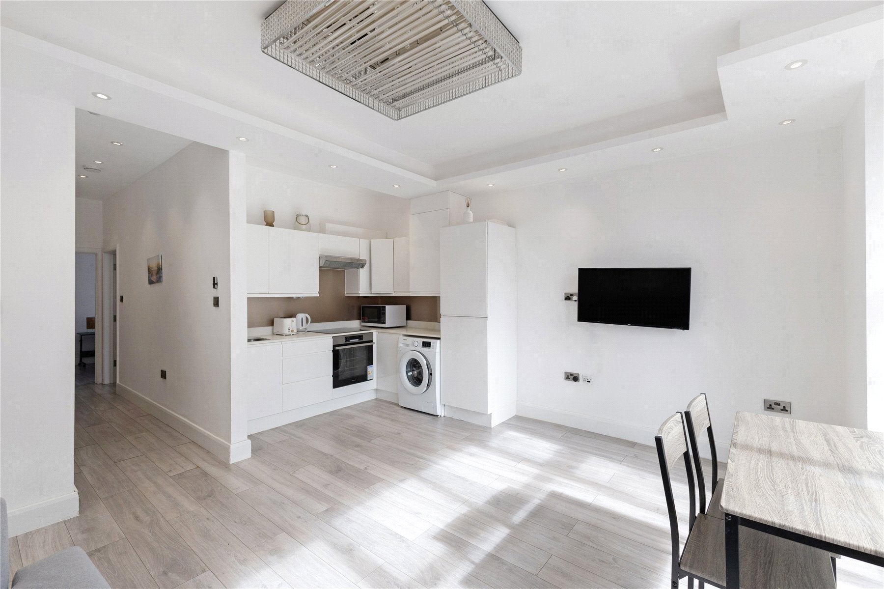 Flat Southfield Road in Greater London