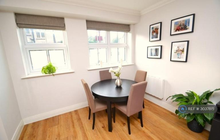Flat Watling Street in Hertsmere