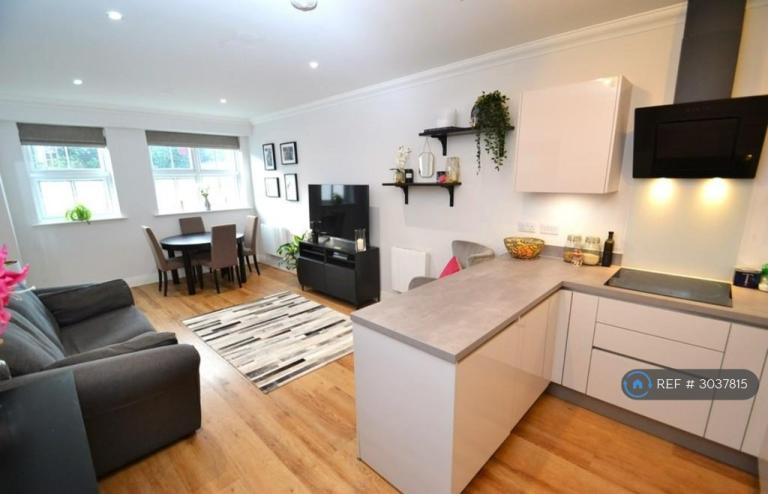 Flat Watling Street in Hertsmere