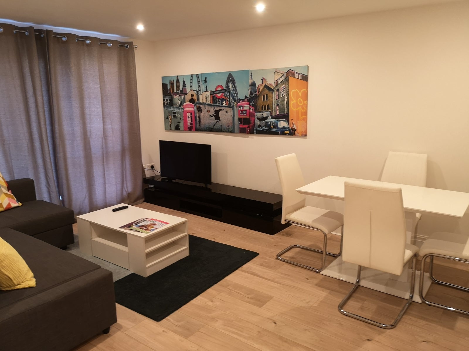 Flat Seven Kings Way in Greater London
