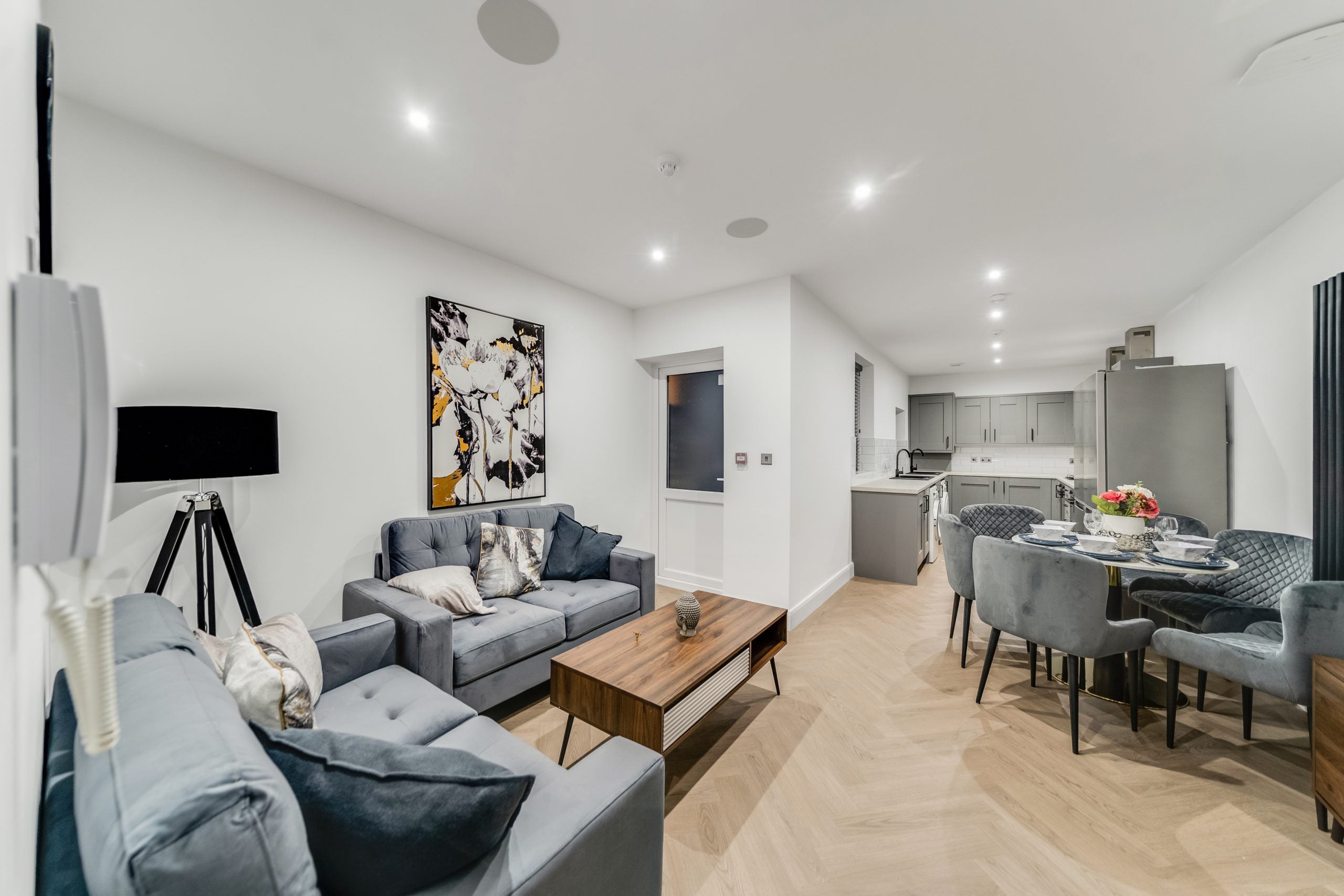 Room Leopold Road in Liverpool