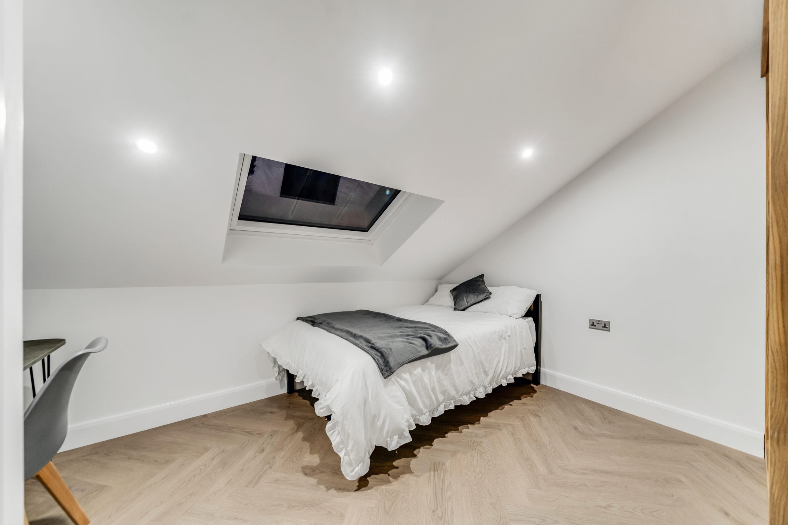 Room Leopold Road in Liverpool
