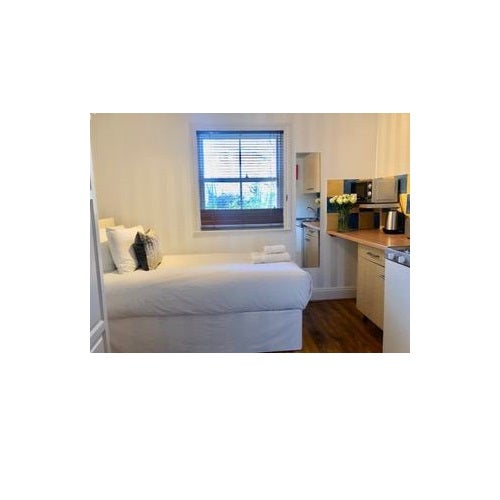 Room Matheson Road in Greater London