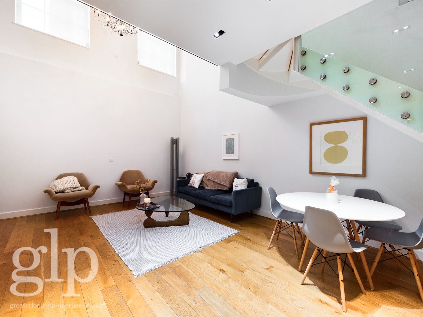 Flat Barter Street in Greater London