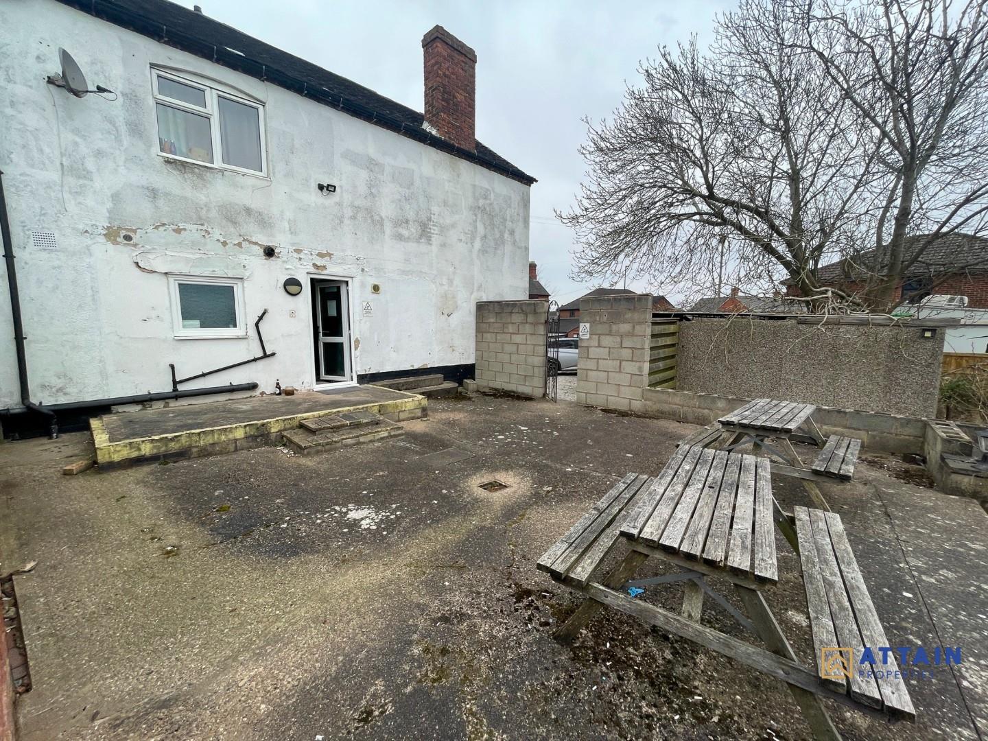 Room High Street in South Derbyshire