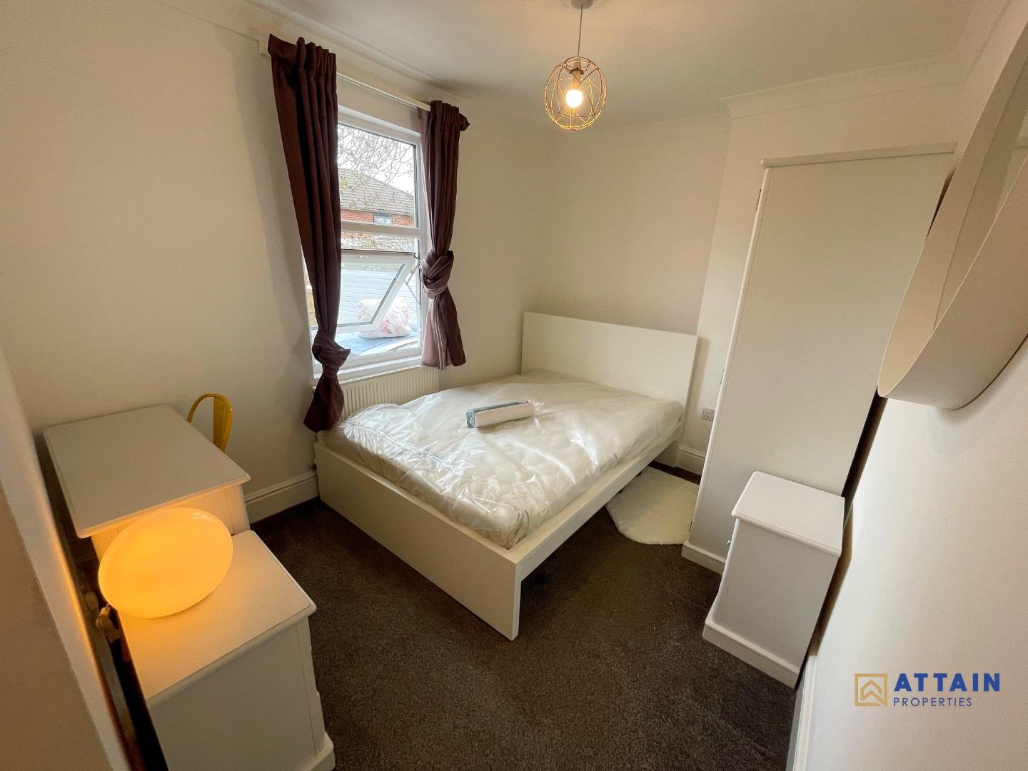 Room High Street in South Derbyshire