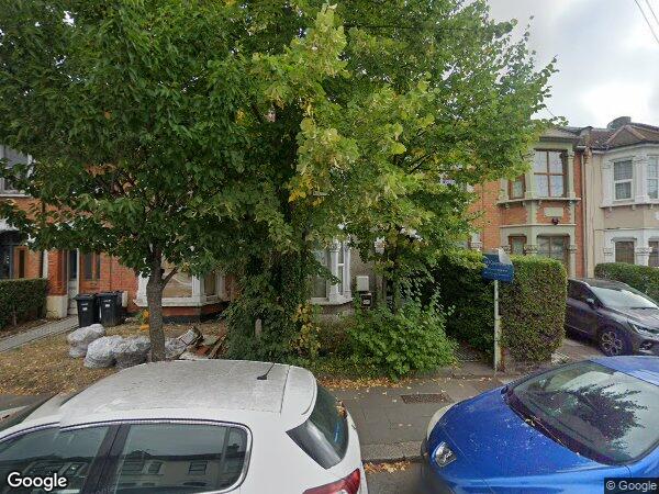 Flat Wanstead Park Road in Greater London
