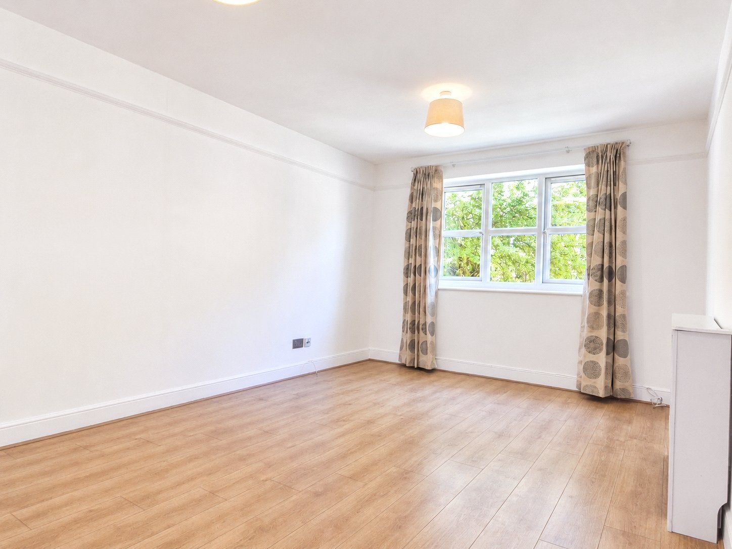 Flat Stevenson Close in Greater London