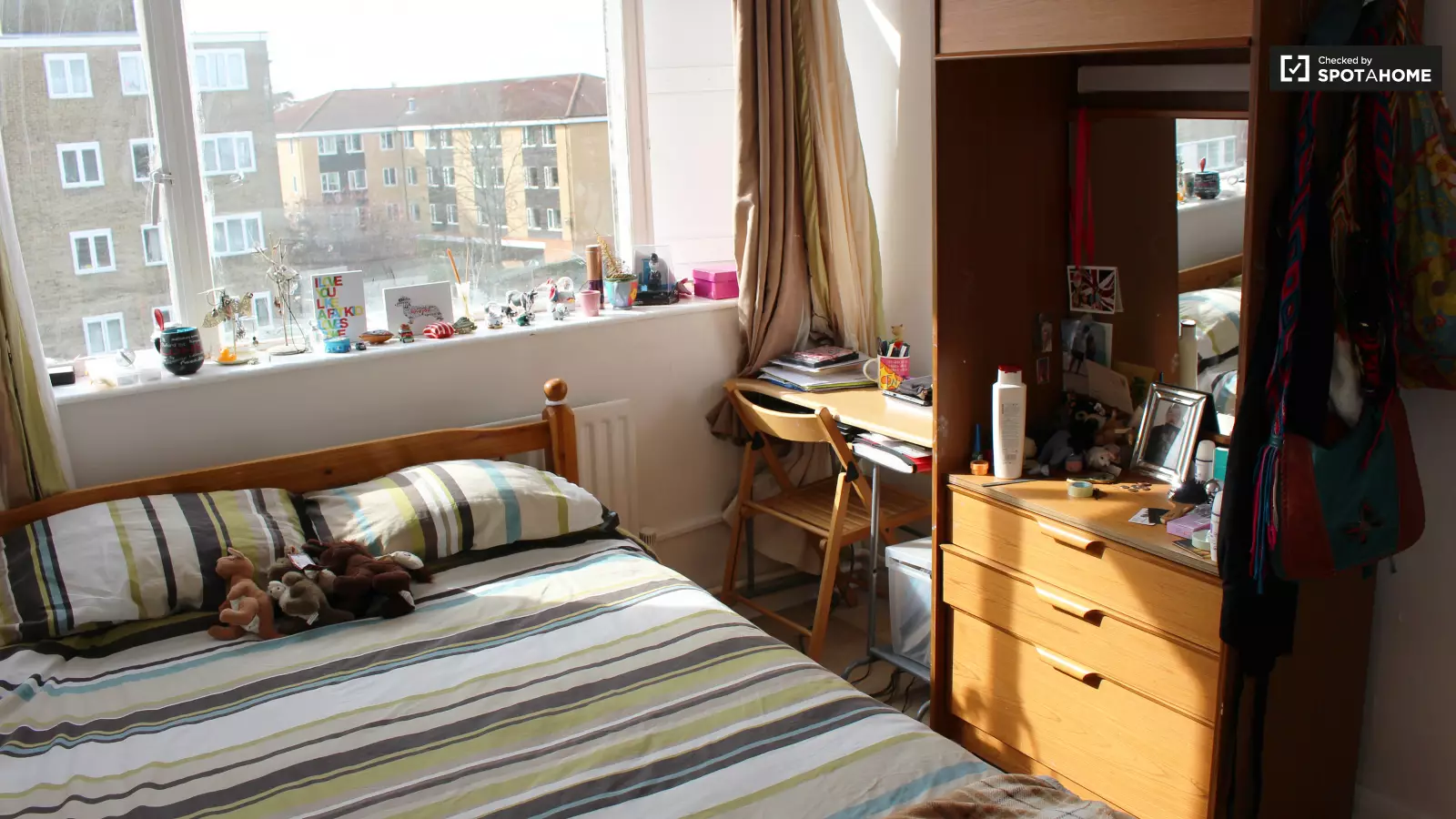 Flat Tildesley Road in Greater London