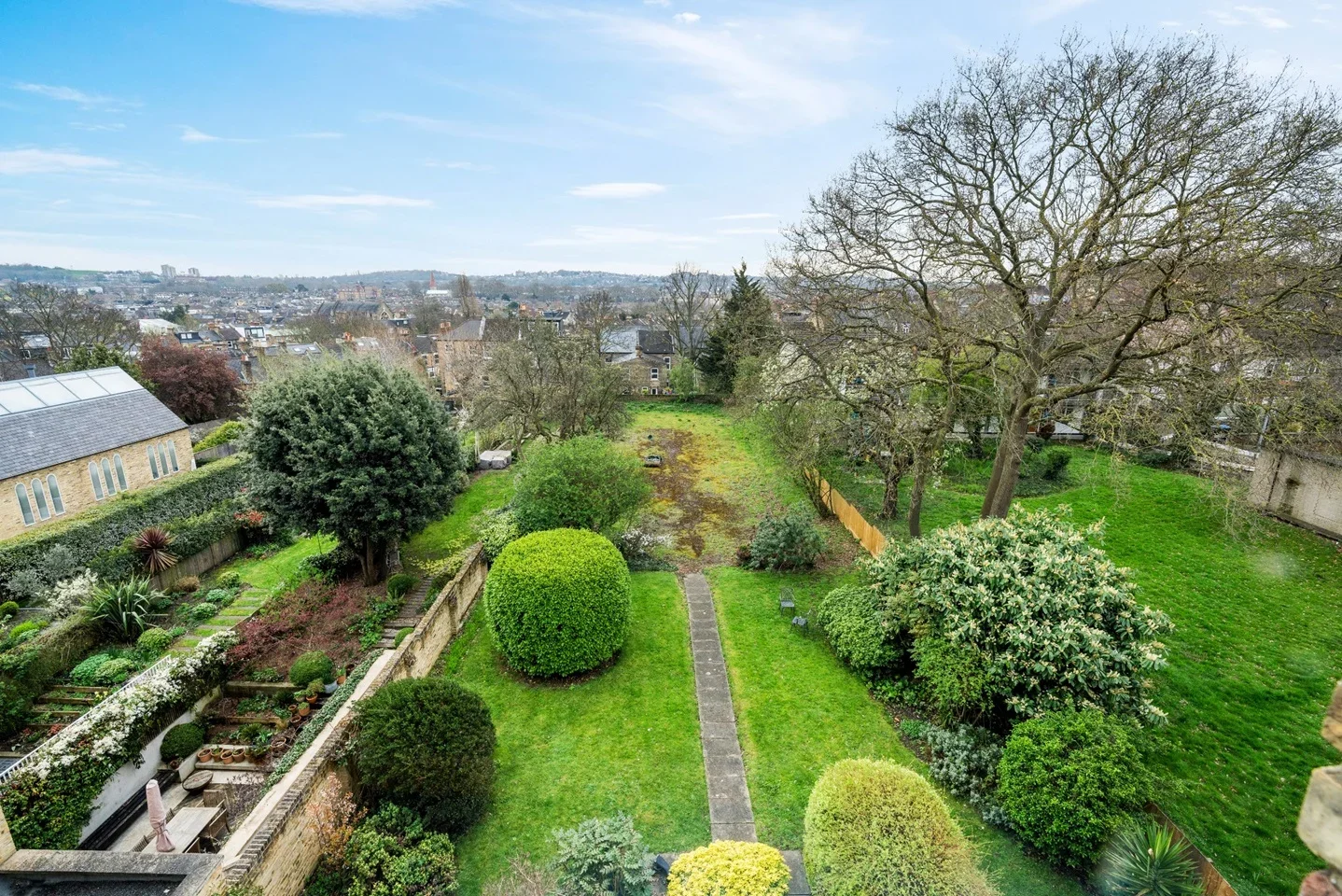 Flat Grove Park in Greater London