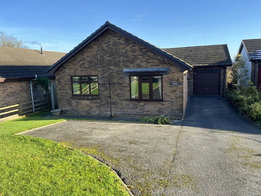 House Carmarthen Road in Llandeilo