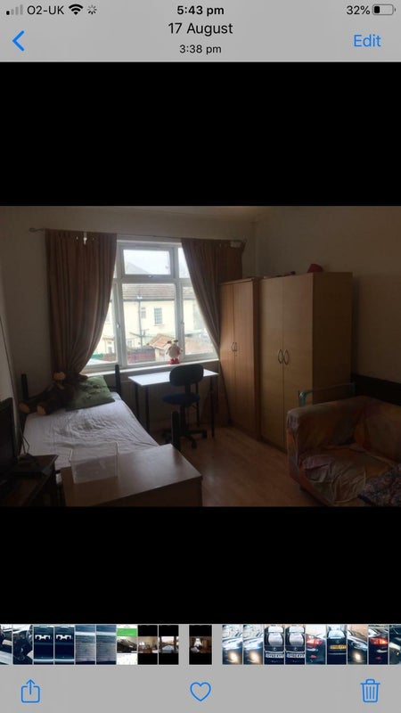 Room North Acton Road in Greater London