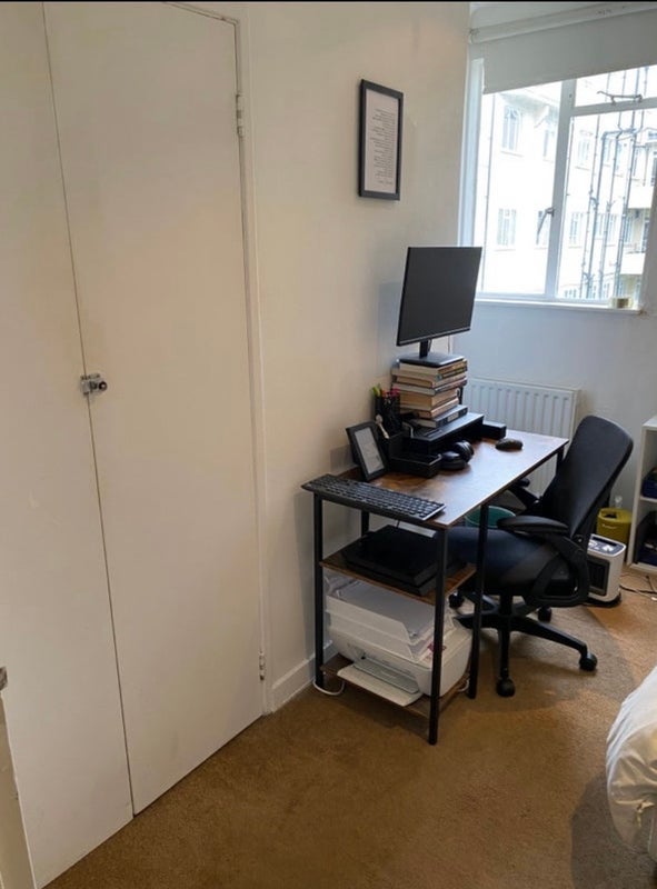 Room Thurleigh Court in Greater London