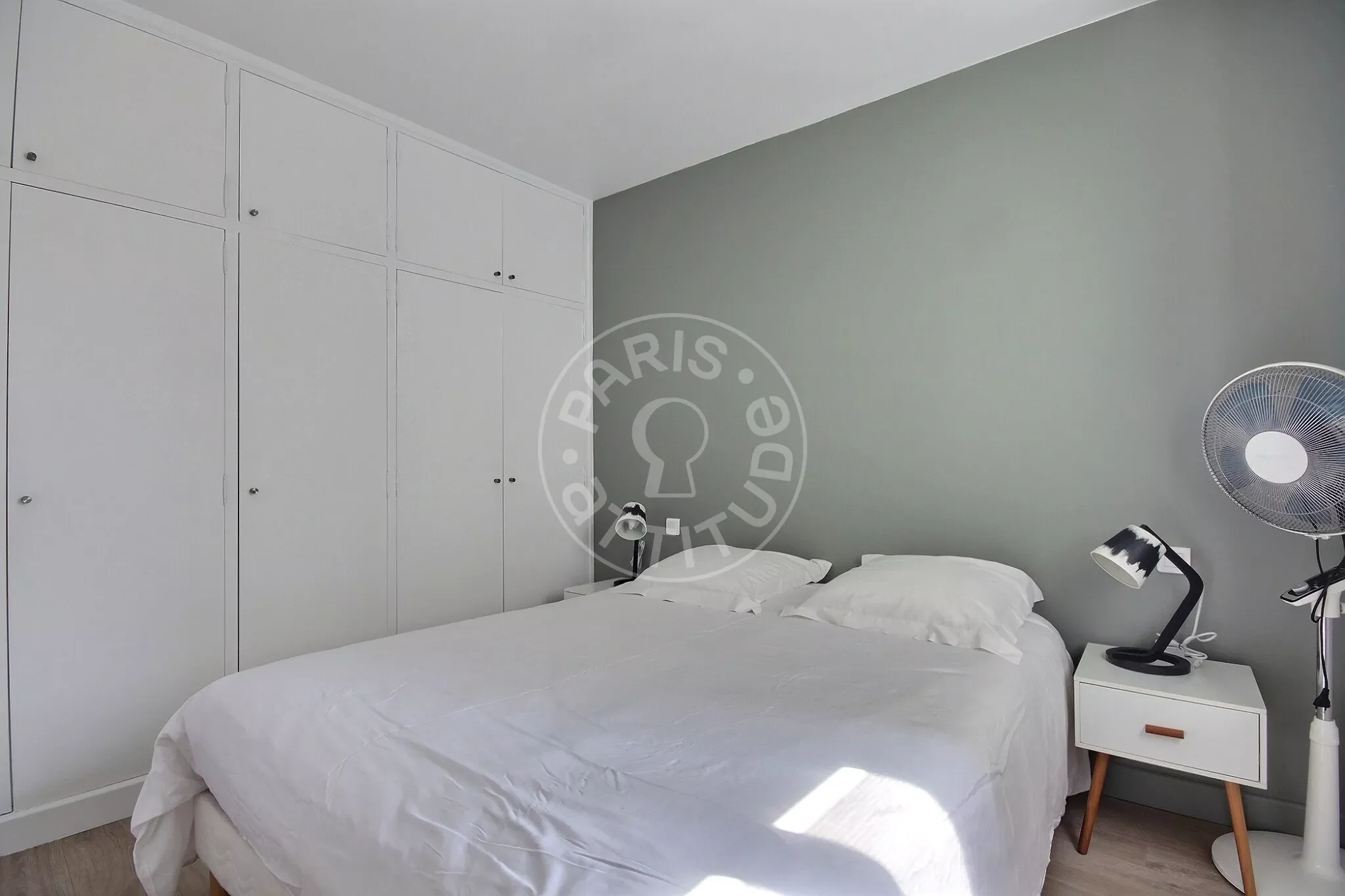 Appartement Avenue de Versailles à Paris