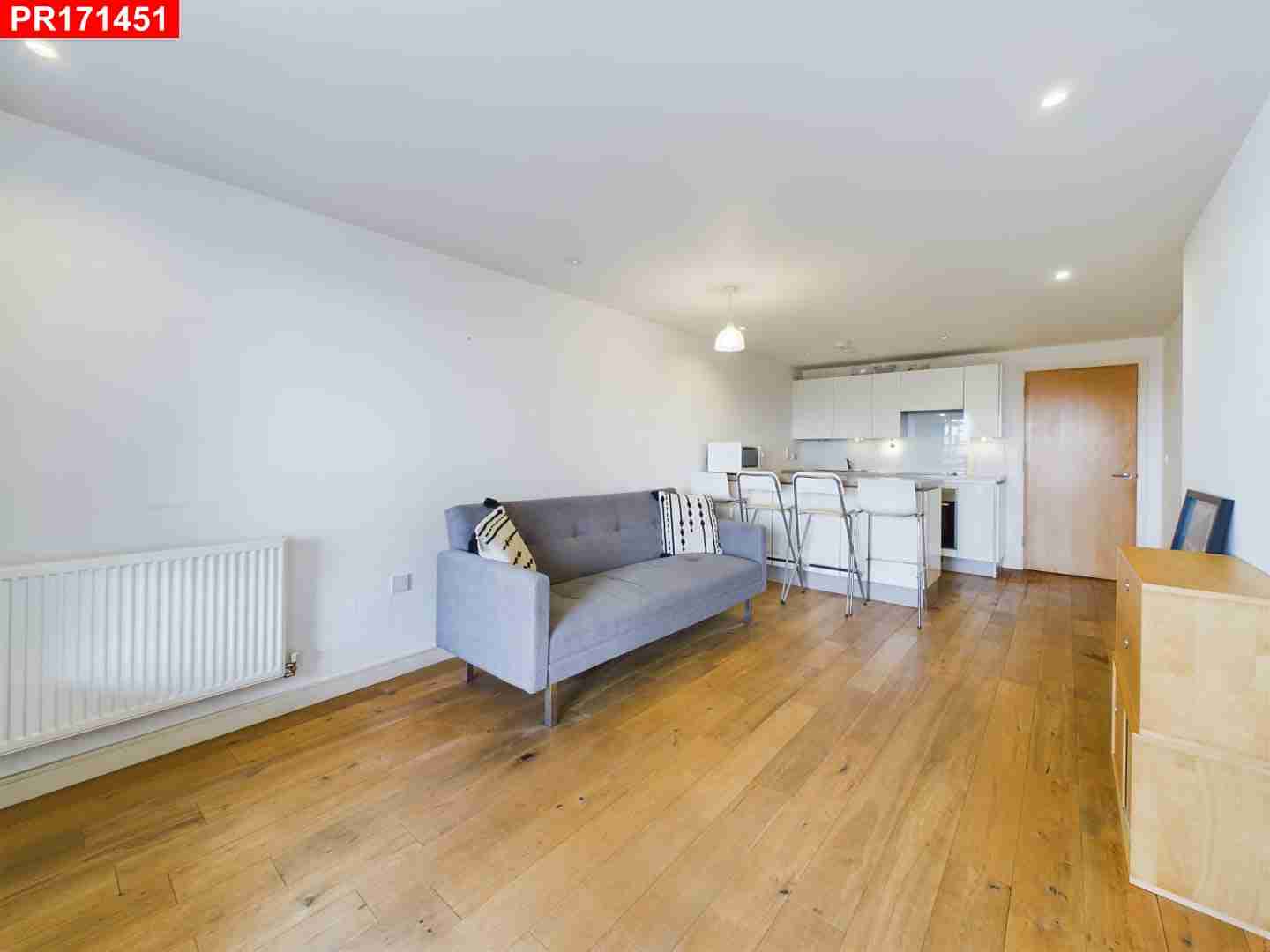 Flat Restell Close in Greater London