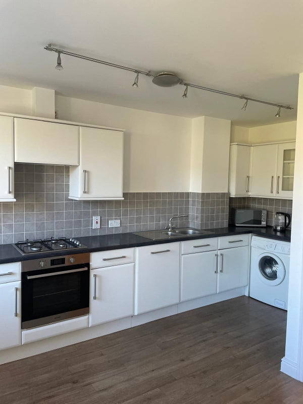 Room Napier Avenue in Greater London