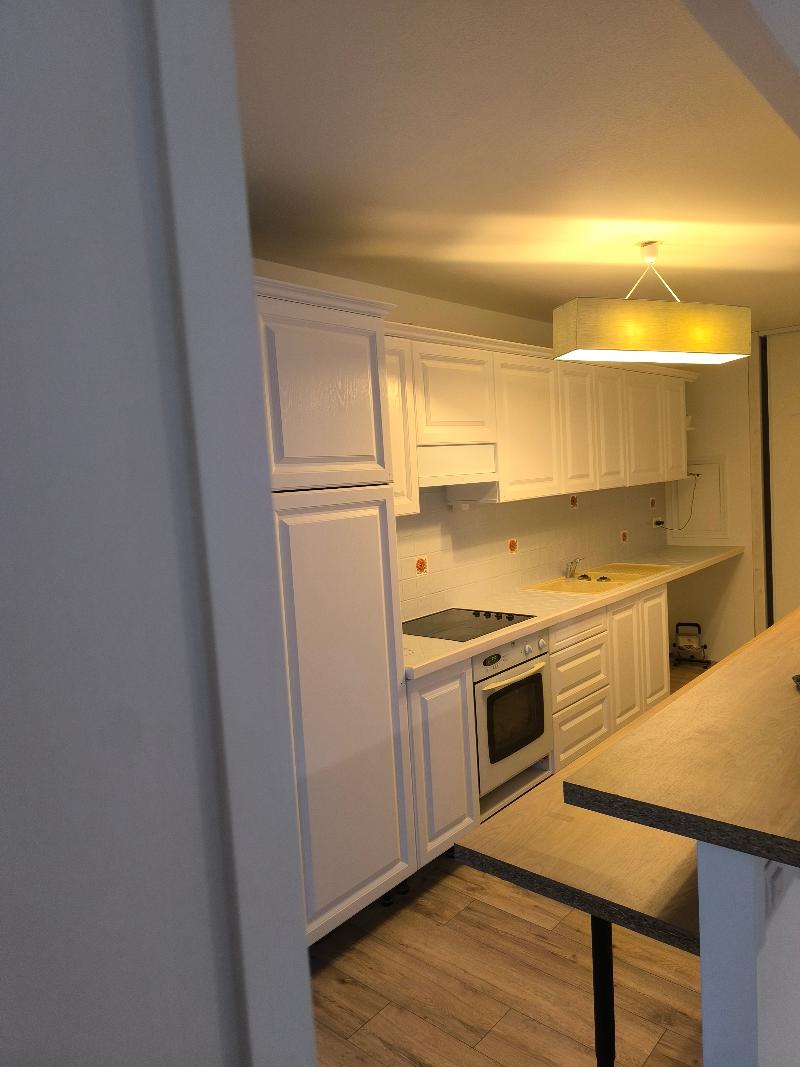 Room Rue des Treilles in Libourne