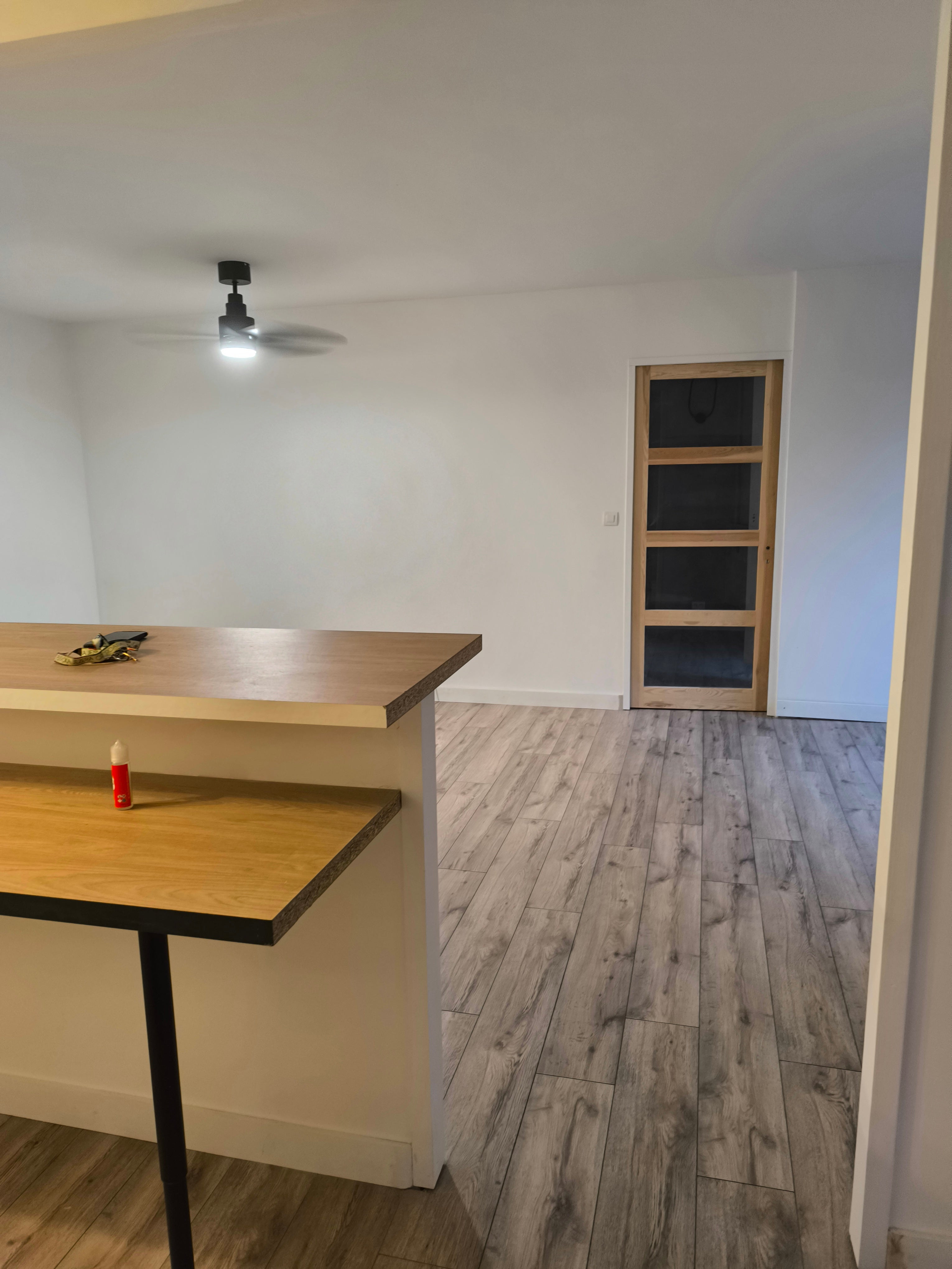 Room Rue des Treilles in Libourne