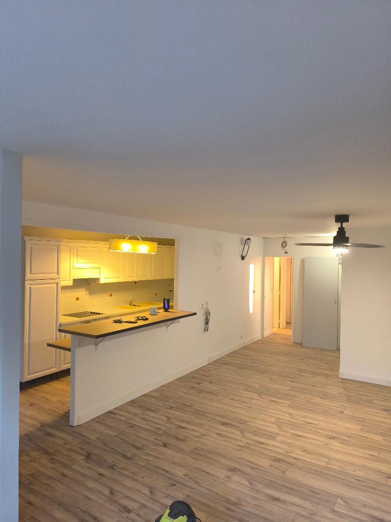 Room Rue des Treilles in Libourne