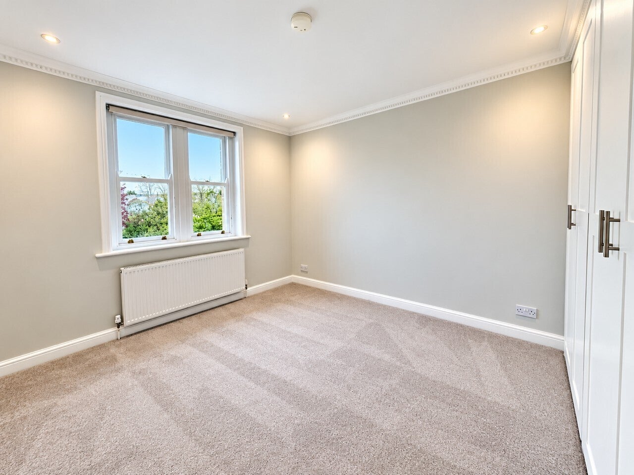 Flat Harlow Moor Drive in Harrogate