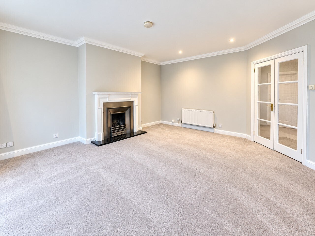 Flat Harlow Moor Drive in Harrogate