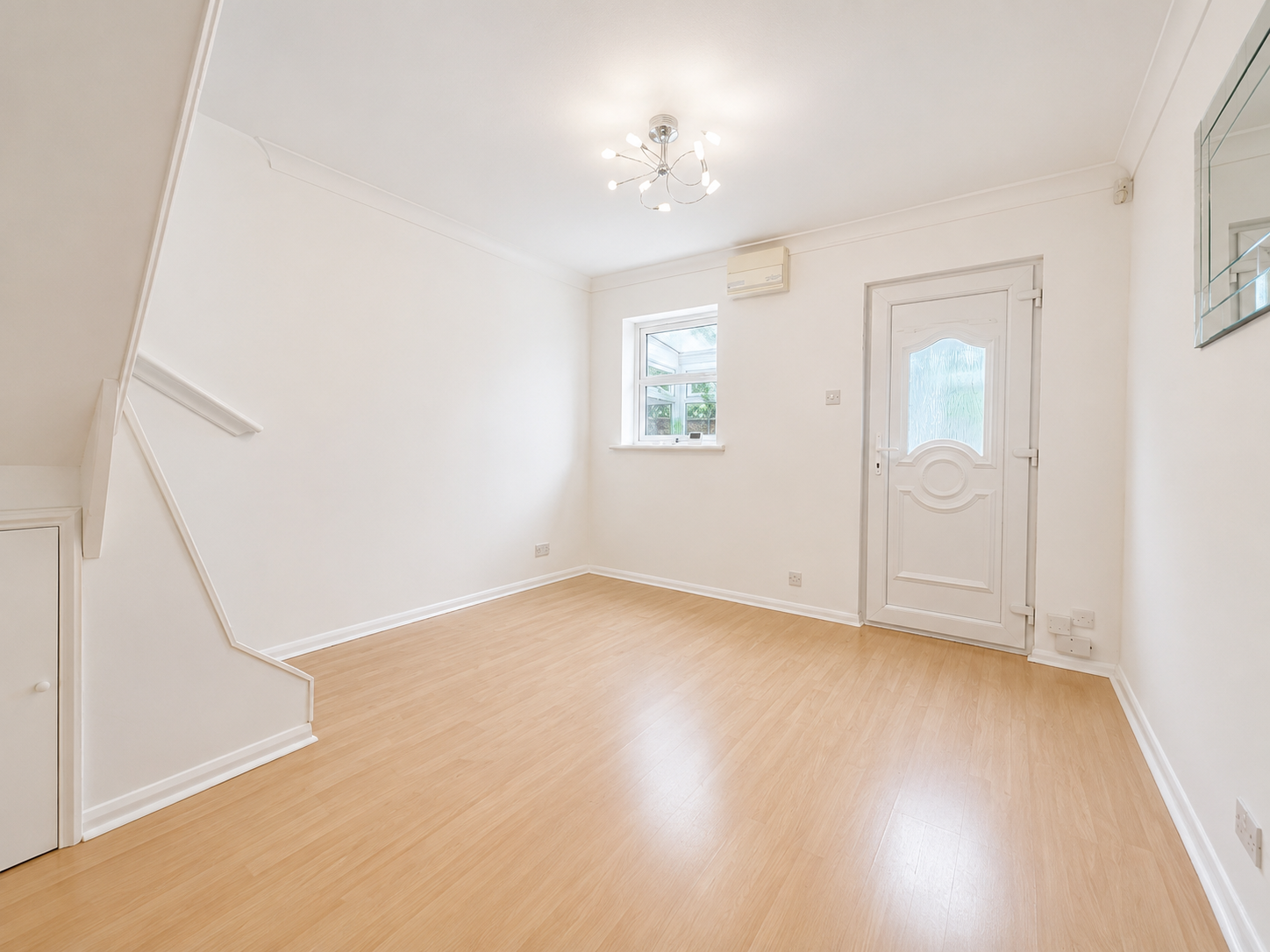 House Felmores End in Basildon